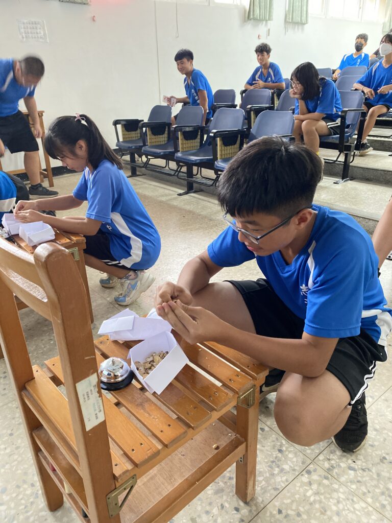 澎湖縣志清國中 透過遊戲強化學習記憶